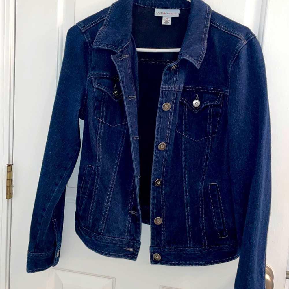 Denim jean jacket dark wash excellent condition